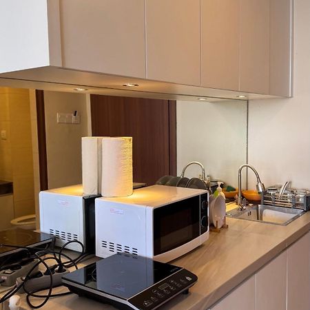 Nagoya Thamrin Apartment High Floor With View Dış mekan fotoğraf